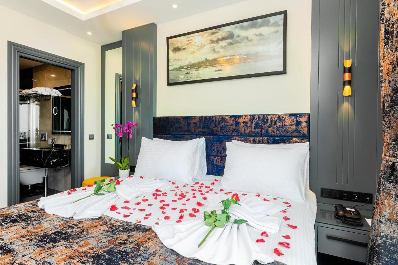 The Magnaura Palace Hotel Истанбул Екстериор снимка