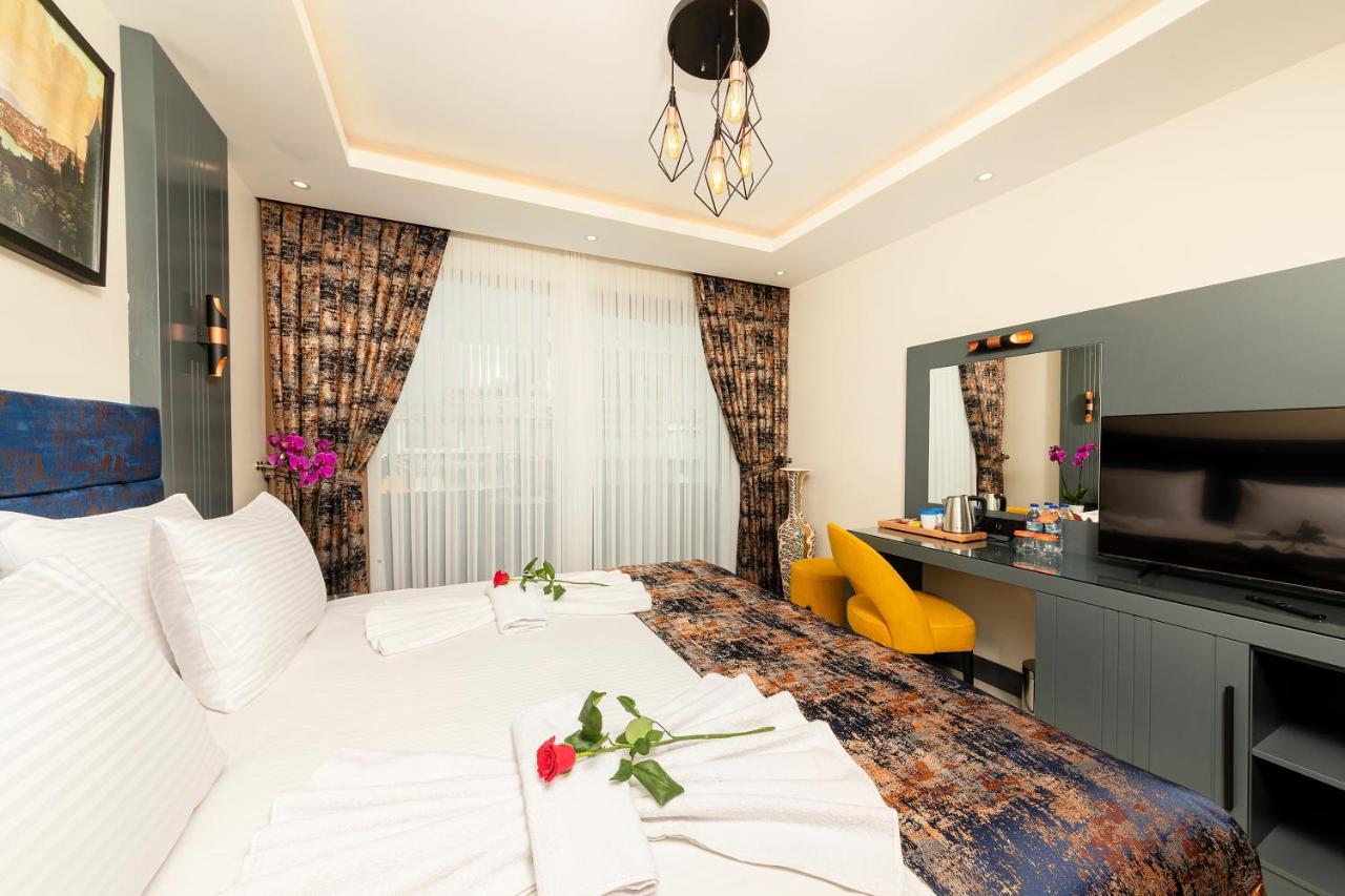 The Magnaura Palace Hotel Истанбул Екстериор снимка