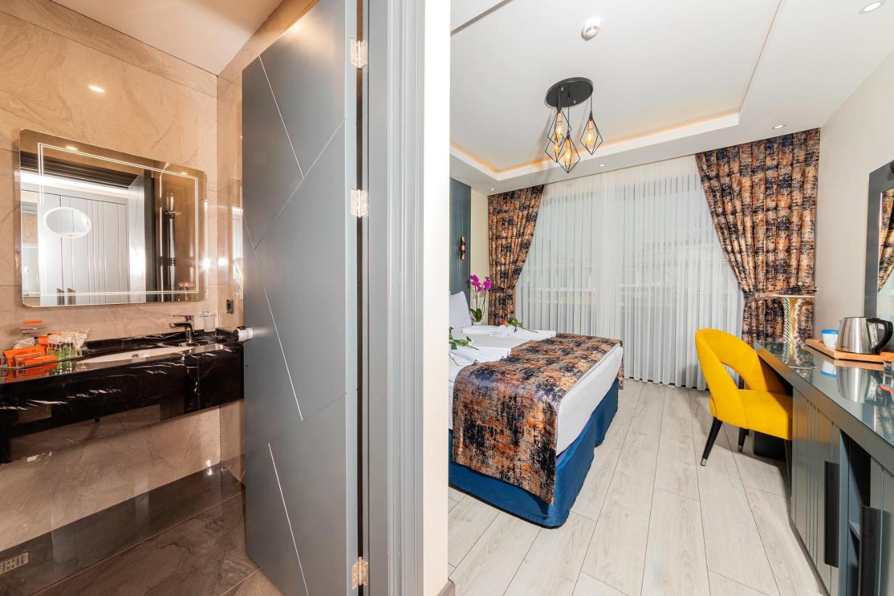 The Magnaura Palace Hotel Истанбул Екстериор снимка