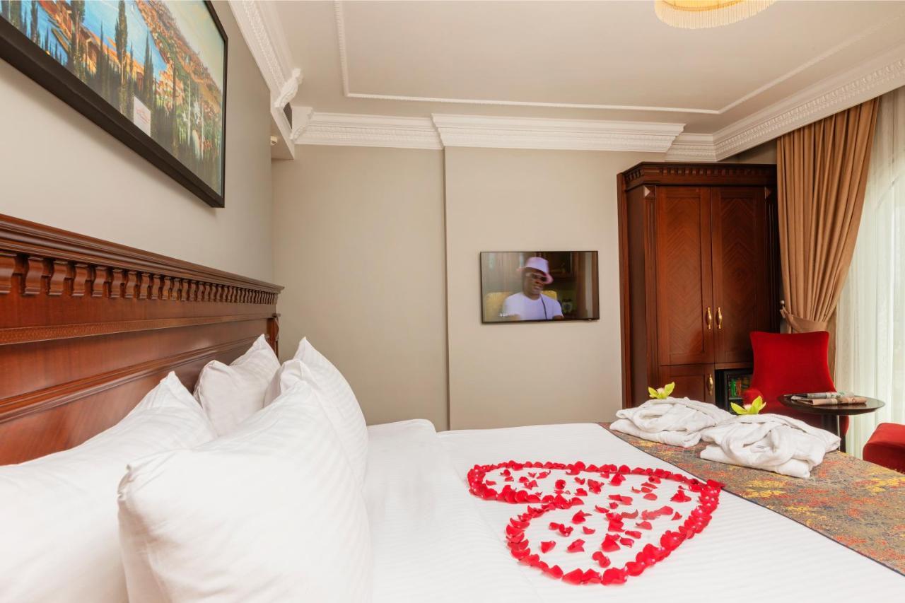 The Magnaura Palace Hotel Истанбул Екстериор снимка