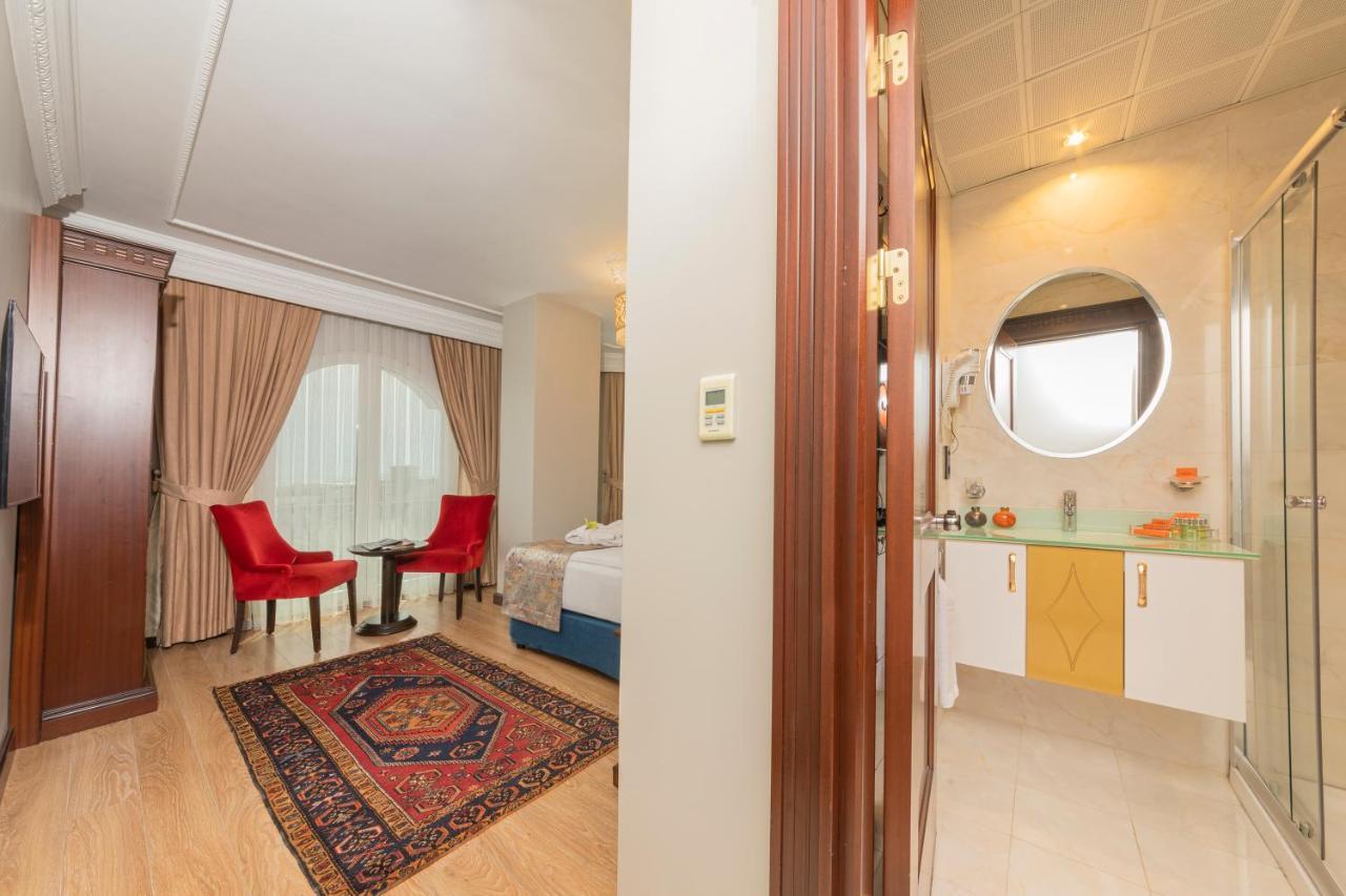 The Magnaura Palace Hotel Истанбул Екстериор снимка